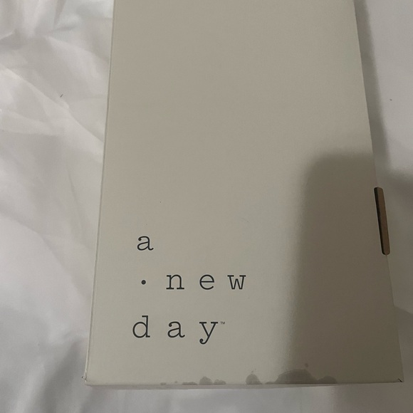 A New Day Women's Tan and Cream Mules - Picture 13 of 13